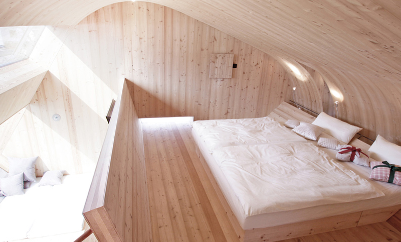 Illustration for article titled 13 European Dream Homes You Can Actually Rent